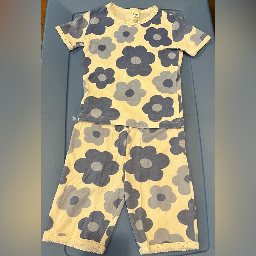 Mini Biden Floral Kids shorts Pajamas set in Blues & whites